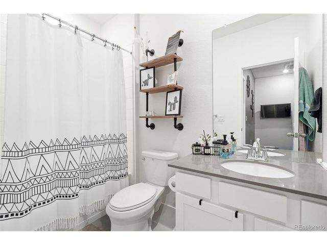 2014 S Gold Bug Way, Aurora, CO 80018