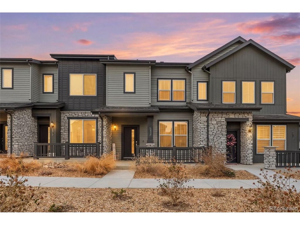 2014 S Gold Bug Way, Aurora, CO 80018