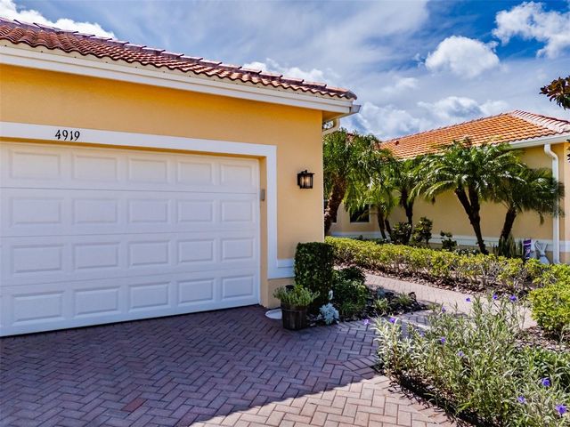 4919 MARBLE SPRINGS CIRCLE, Wimauma, FL 33598