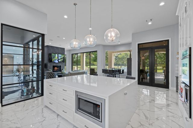 39 Maymont Way, The Woodlands, TX 77382