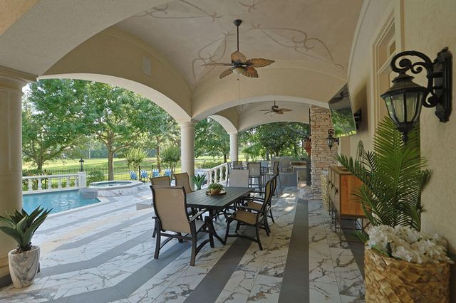 39 Maymont Way, The Woodlands, TX 77382