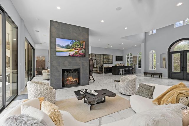 39 Maymont Way, The Woodlands, TX 77382