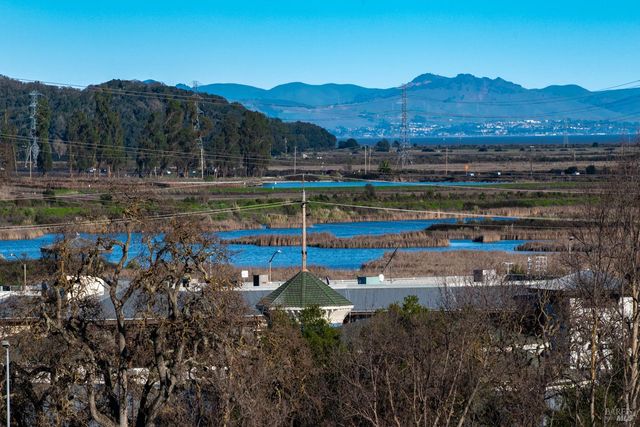 18 Margarita Ter, Novato, CA 94947