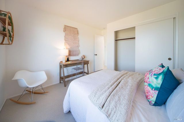 18 Margarita Ter, Novato, CA 94947