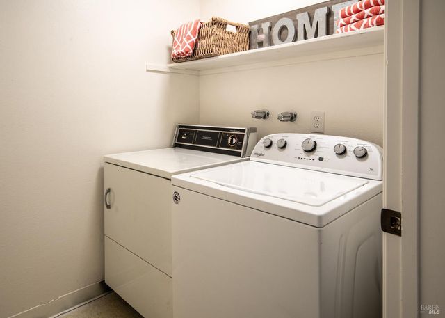 18 Margarita Ter, Novato, CA 94947