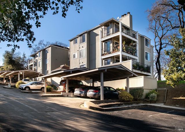 18 Margarita Ter, Novato, CA 94947