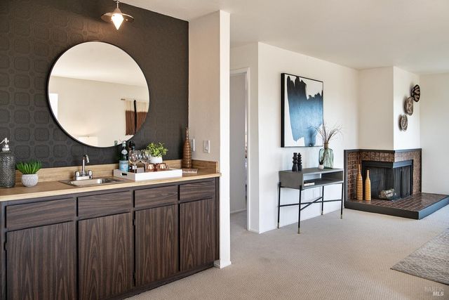 18 Margarita Ter, Novato, CA 94947