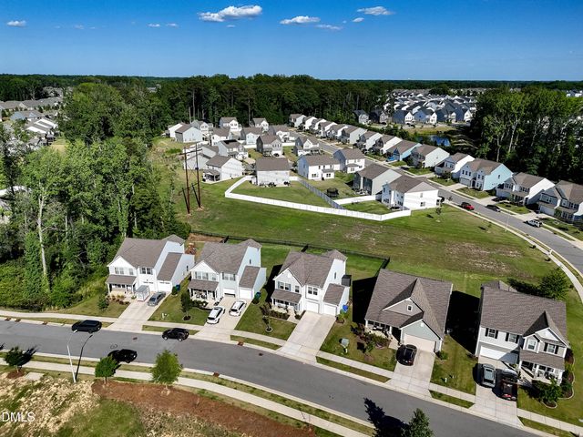 808 Atlantis Street, Fuquay Varina, NC 27526