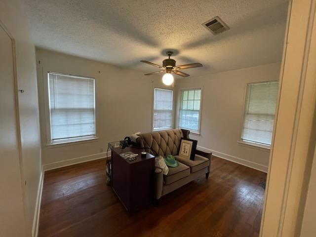 604 W North Loop BLVD, Austin, TX 78751