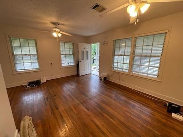 604 W North Loop BLVD, Austin, TX 78751