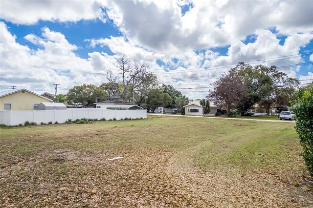 MAIN STREET, Dundee, FL 33838