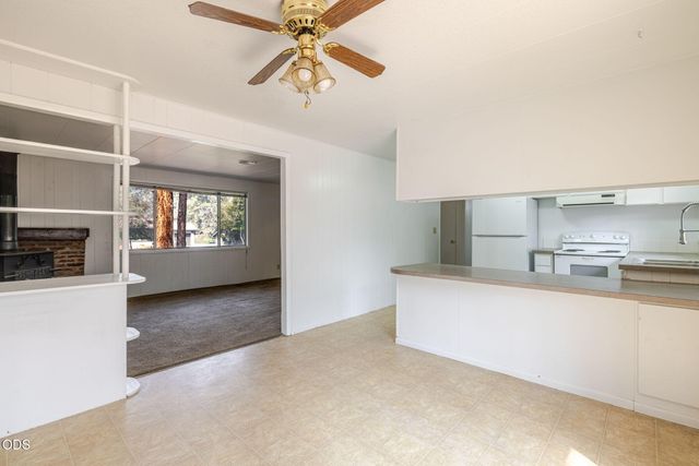 60866 Granite Drive, Bend, OR 97702