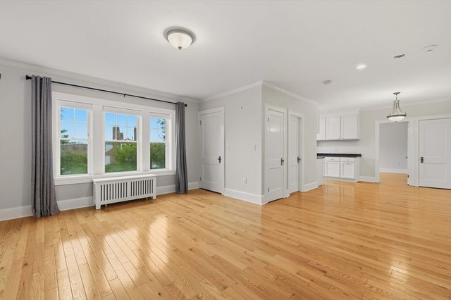 21 Bradlee Rd 32, Medford, MA 02155