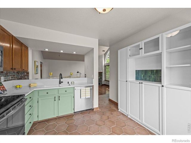 989 S Miller Street 204, Lakewood, CO 80226