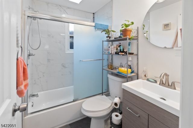 289 Leonia Ave, Bogota Boro, NJ 07603