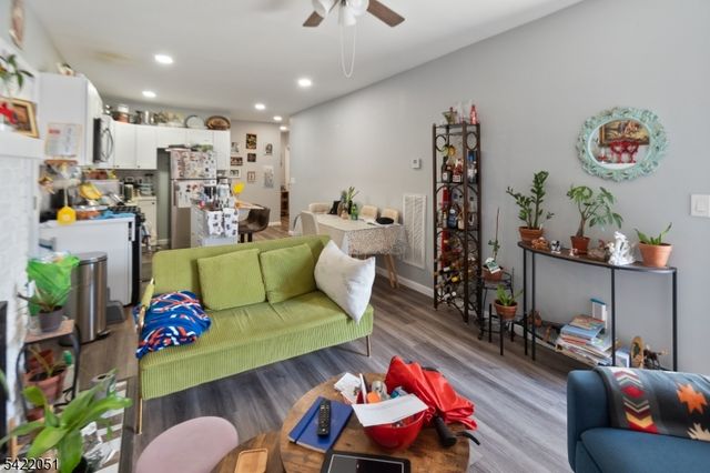 289 Leonia Ave, Bogota Boro, NJ 07603