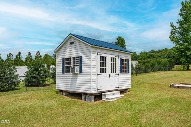 120 Mels Meadows Drive, Fuquay Varina, NC 27526
