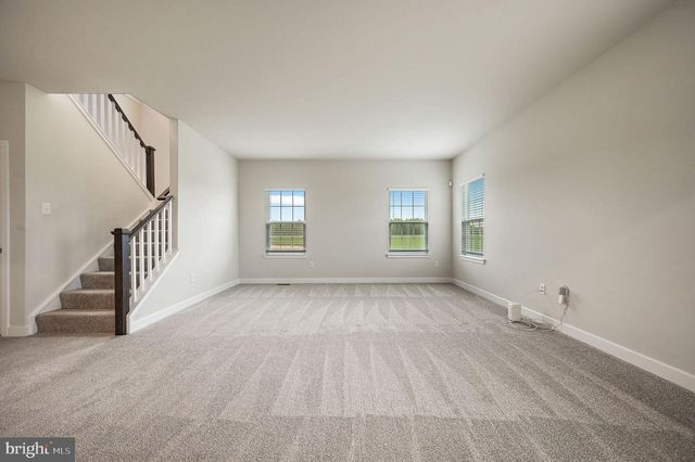 200 CHARLESTON CIR, Dover, DE 19904