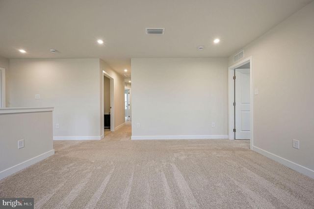 200 CHARLESTON CIR, Dover, DE 19904