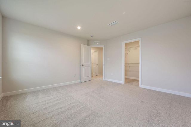 200 CHARLESTON CIR, Dover, DE 19904