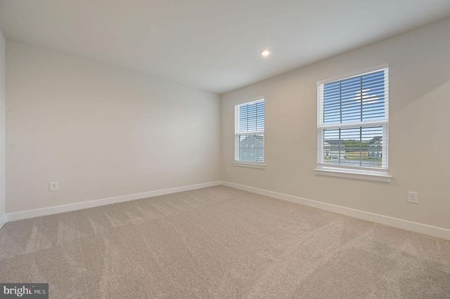 200 CHARLESTON CIR, Dover, DE 19904