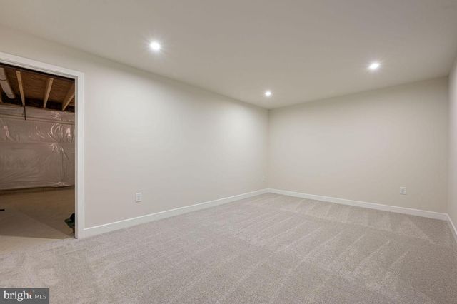 200 CHARLESTON CIR, Dover, DE 19904