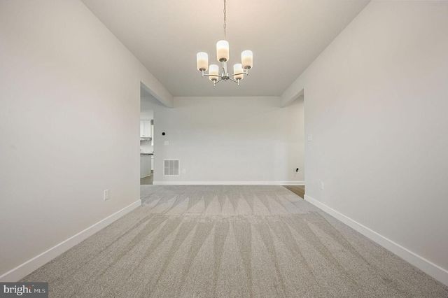 200 CHARLESTON CIR, Dover, DE 19904