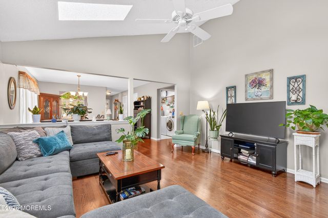 2278 Agincourt Road, Toms River, NJ 08755