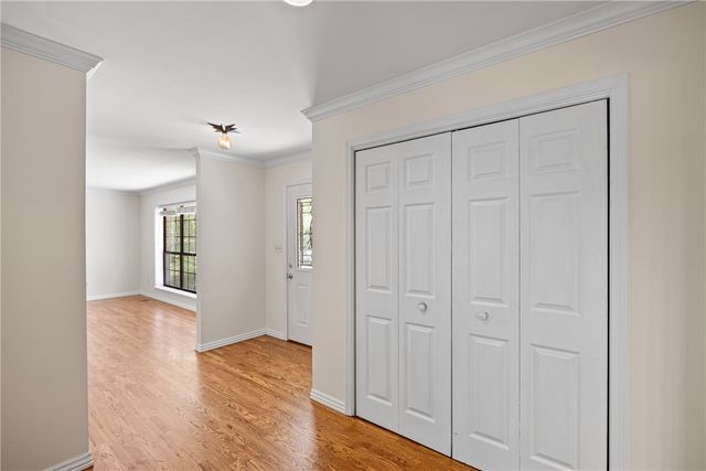 109 Clearlake Drive, Russellville, AR 72802