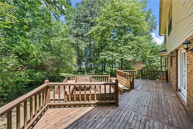 109 Clearlake Drive, Russellville, AR 72802