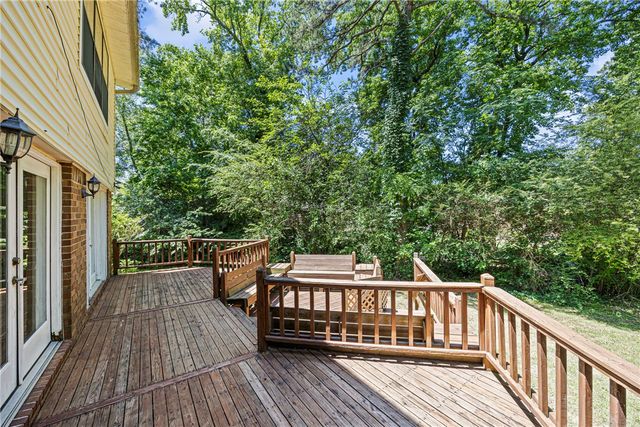 109 Clearlake Drive, Russellville, AR 72802