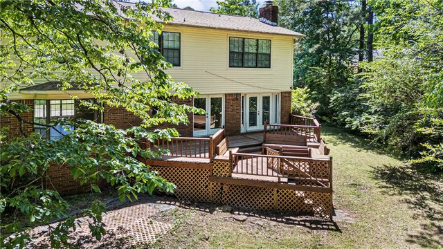 109 Clearlake Drive, Russellville, AR 72802