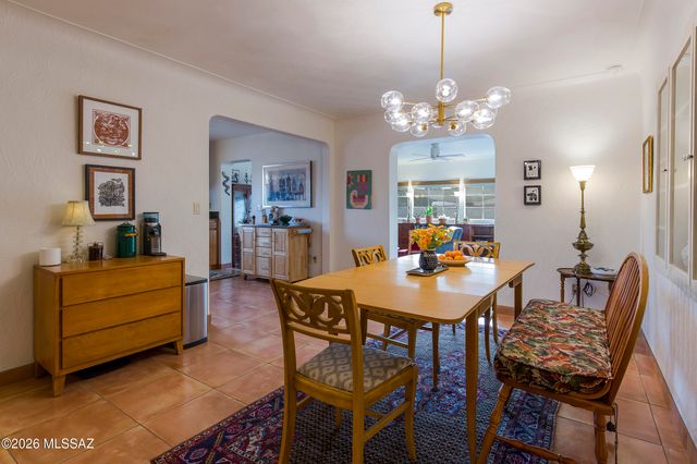 4201 E Kings Road, Tucson, AZ 85711