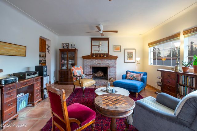 4201 E Kings Road, Tucson, AZ 85711