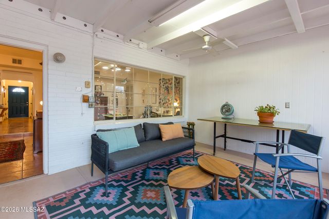 4201 E Kings Road, Tucson, AZ 85711