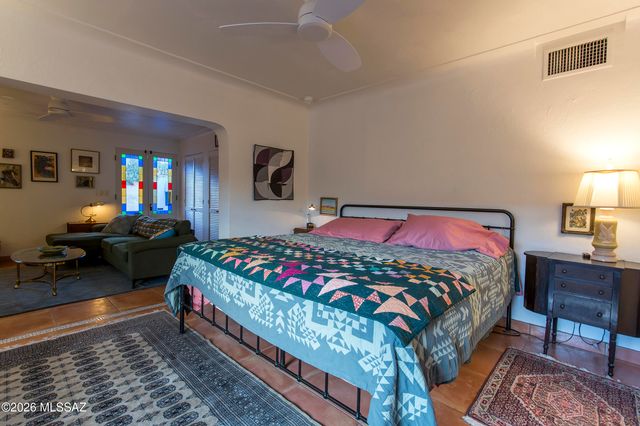 4201 E Kings Road, Tucson, AZ 85711