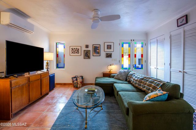 4201 E Kings Road, Tucson, AZ 85711