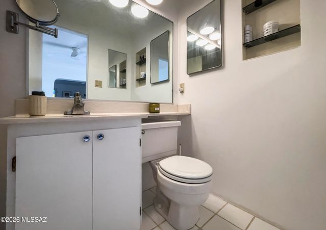 4201 E Kings Road, Tucson, AZ 85711