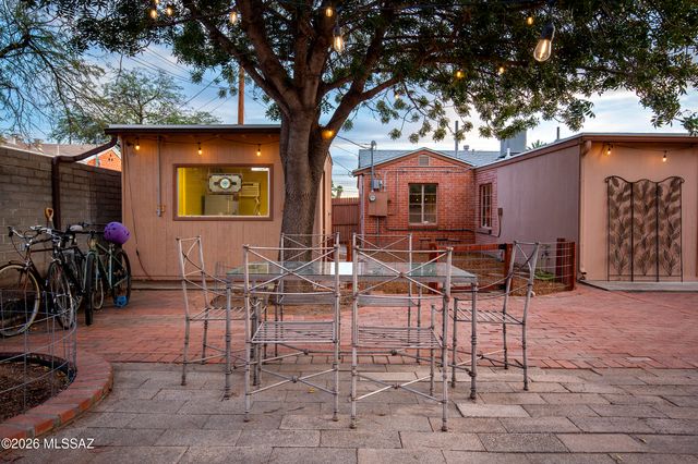 4201 E Kings Road, Tucson, AZ 85711