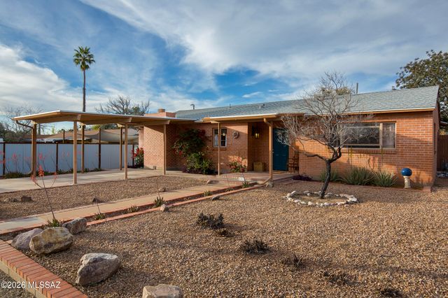 4201 E Kings Road, Tucson, AZ 85711