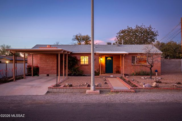 4201 E Kings Road, Tucson, AZ 85711
