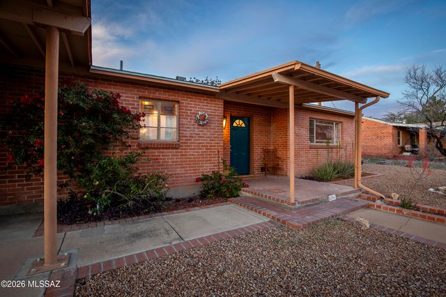 4201 E Kings Road, Tucson, AZ 85711