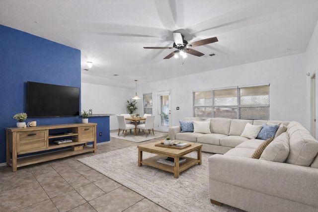 125 Blue Ridge TRL, Elgin, TX 78621