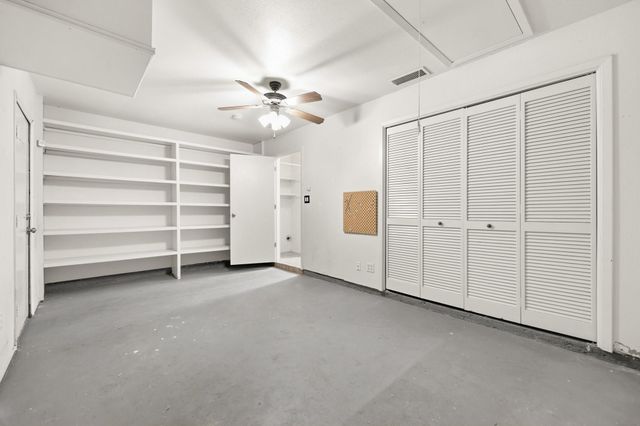 125 Blue Ridge TRL, Elgin, TX 78621