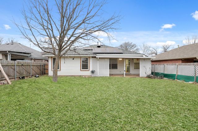 125 Blue Ridge TRL, Elgin, TX 78621