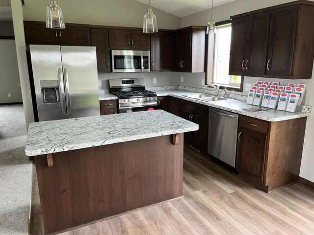 112 Woolgrass Way, Avon, MN 56310