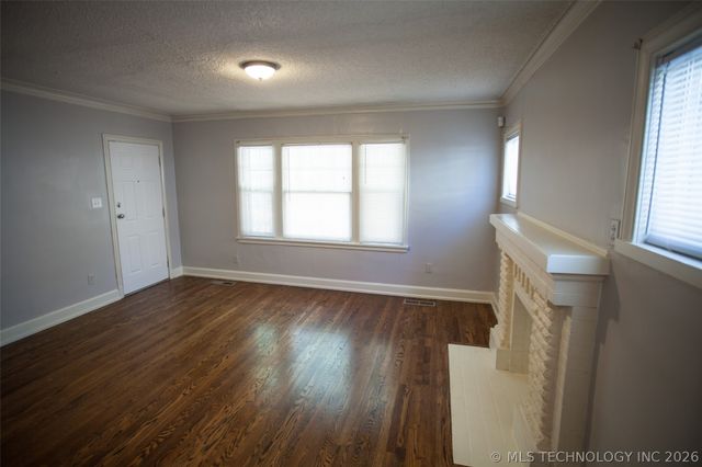 1165 N Boston Place, Tulsa, OK 74106