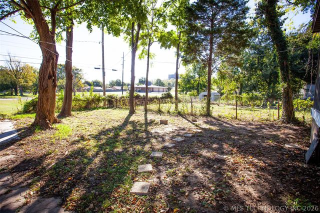 1165 N Boston Place, Tulsa, OK 74106