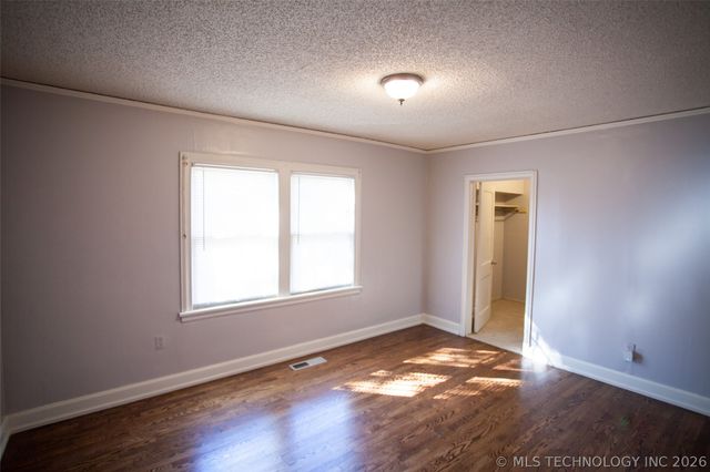 1165 N Boston Place, Tulsa, OK 74106