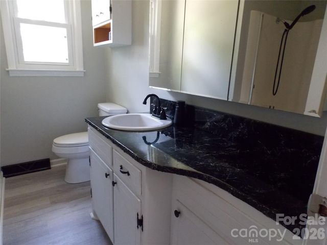 1380 May Road, Granite Falls, NC 28630